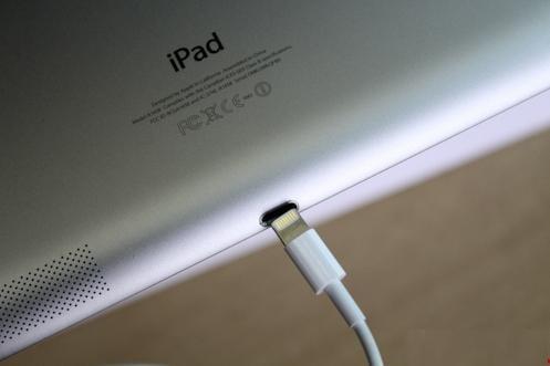 Có thể dùng sạc iPhone để sạc iPad không?