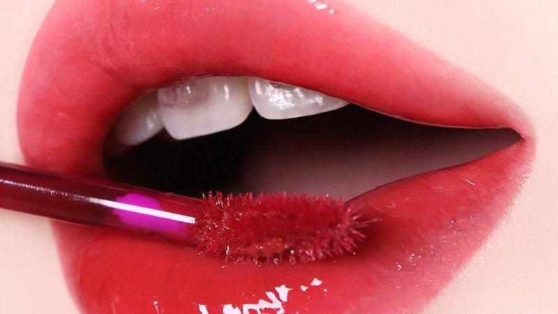 Son tint là gì? Điểm mạnh và điểm hạn chế của son tint