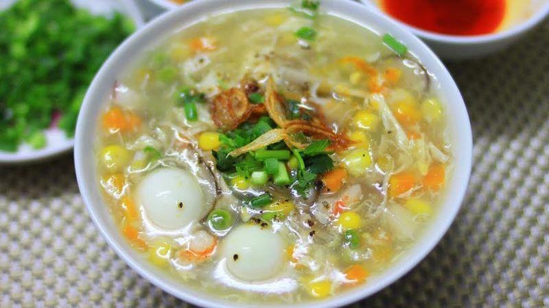 Khám phá công thức nấu súp gà nấm rơm thơm ngon, bổ dưỡng ngay tại gian bếp của bạn