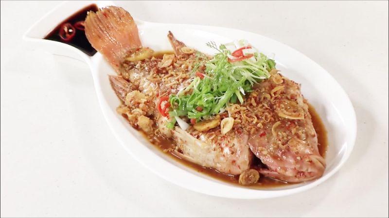 Khám phá cách làm cá diêu hồng kho tương, món ăn đậm đà với hương vị tuyệt vời lan tỏa khắp căn bếp.