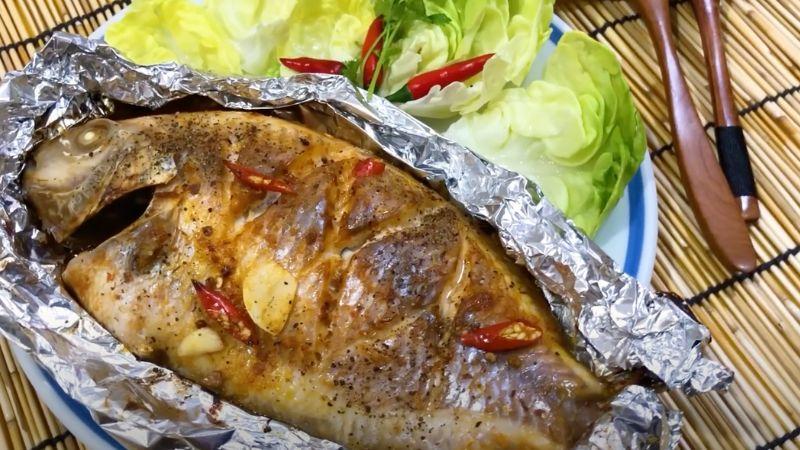 Khám phá món cá diêu hồng nướng giấy bạc, với thịt cá mềm mại, ngọt ngào và hương thơm quyến rũ lan tỏa từ khi mới nướng.