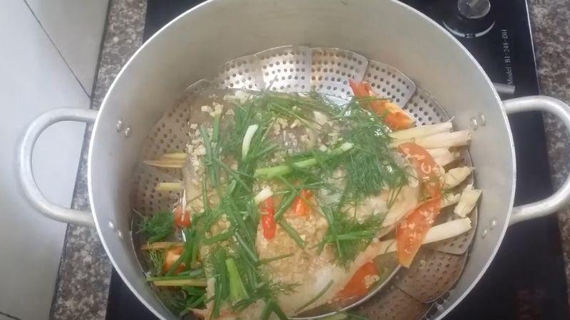 Khám phá hai cách chế biến cá chim hấp bia và hấp hành thơm ngon, giữ trọn hương vị tự nhiên, không hề bị tanh.