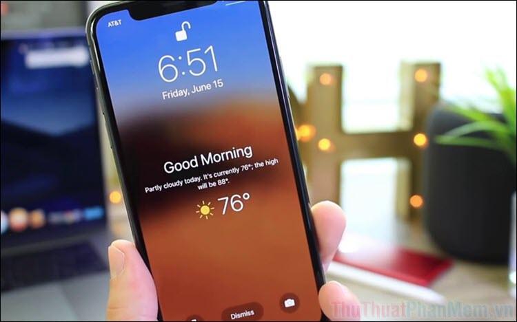 Hướng dẫn kích hoạt tính năng dự báo thời tiết tự động mỗi khi trời sáng trên iPhone