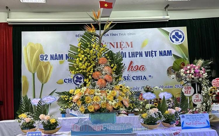 Mẫu cắm hoa nghệ thuật đạt giải nhất - Đỉnh cao của sự sáng tạo