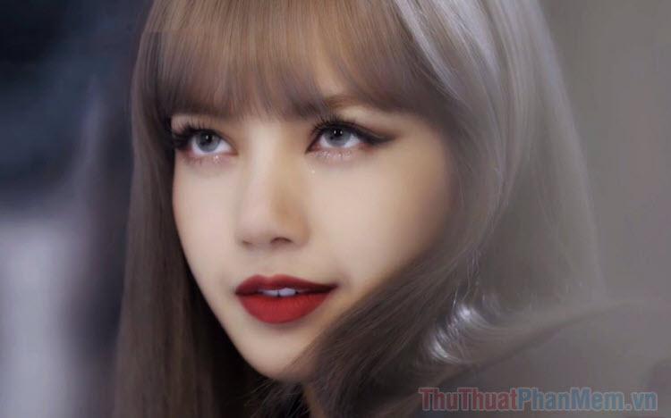 Khám phá vẻ đẹp tuyệt mỹ của Lisa (Black Pink) qua loạt ảnh đầy ấn tượng