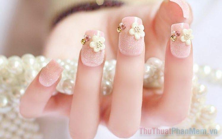 Những mẫu nail đẹp nhẹ nhàng đang thịnh hành nhất