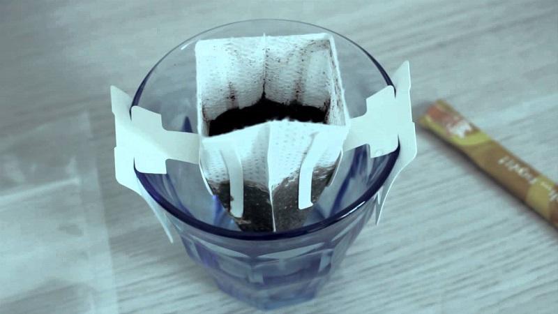 Cà phê phin giấy, lựa chọn lý tưởng dành cho những người bận rộn, giúp bạn thưởng thức một tách cà phê tuyệt vời mà không mất thời gian.