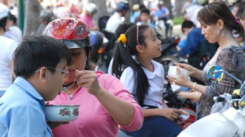 Những nguy hại tiềm ẩn từ việc ép con học quá mức, phụ huynh cần đặc biệt lưu ý.