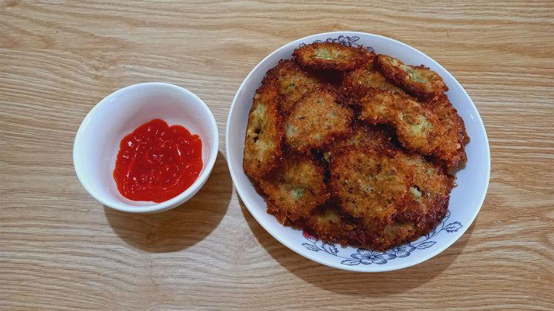 Cùng vào bếp thực hiện món chả bắp chiên giòn, mang đến hương vị thơm ngon cho bữa cơm gia đình.