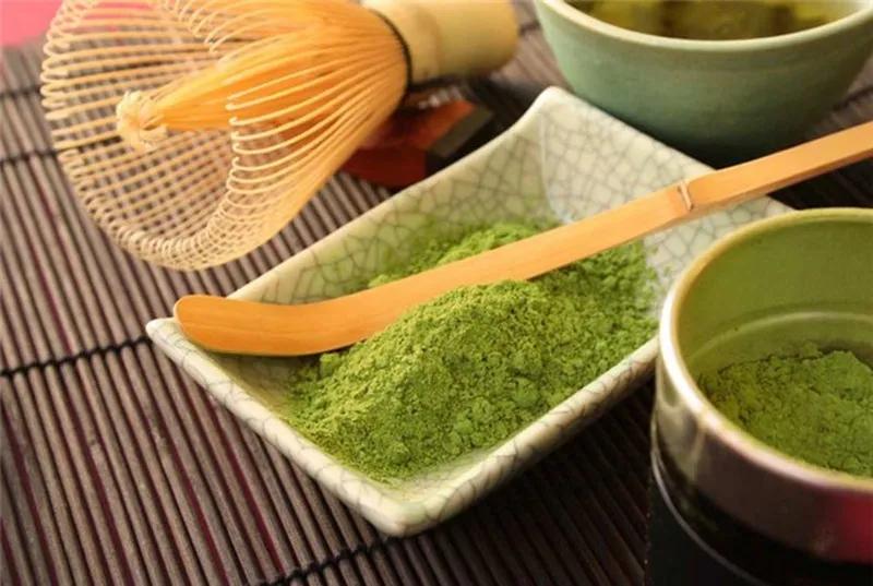 Làn da sáng mịn, không tì vết với mặt nạ trà xanh kết hợp sữa chua và mật ong