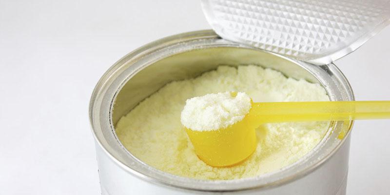 Sữa công thức là gì? Liệu có điểm nào khác biệt so với sữa bột?