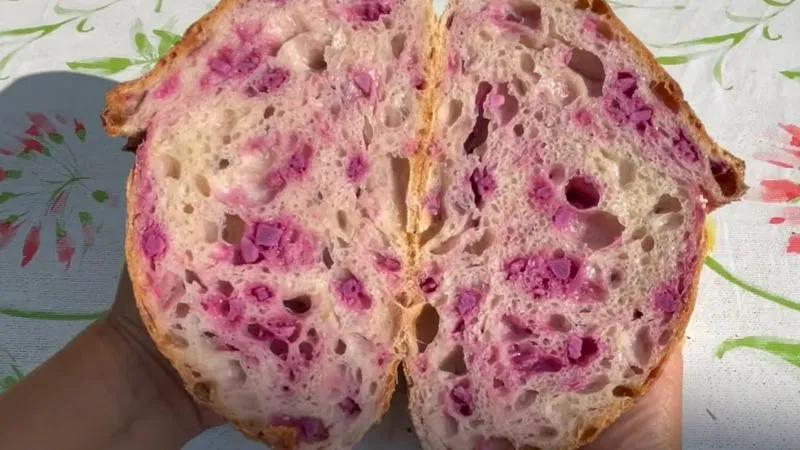 Khám phá cách làm bánh mì men chua Sourdough tại nhà, đơn giản mà vẫn đảm bảo hương vị tuyệt hảo và sự tươi mới của từng chiếc bánh.