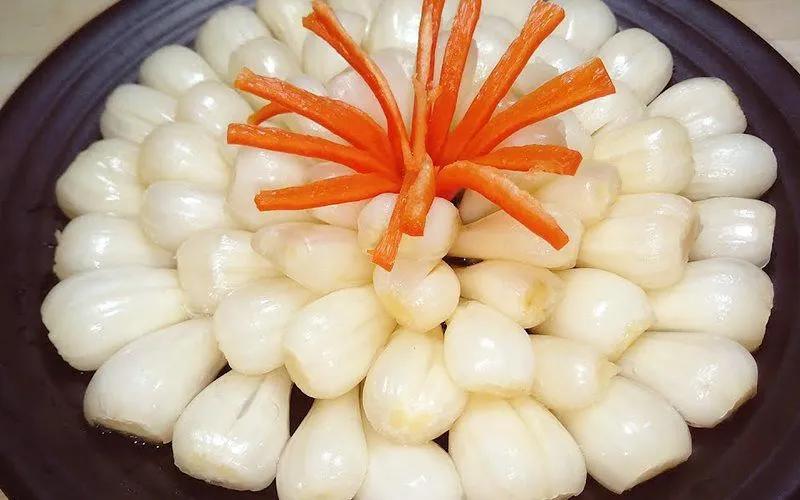 Hướng dẫn làm củ kiệu chua ngọt theo kiểu miền Bắc, đơn giản mà vô cùng ngon miệng, ai cũng có thể thực hiện được.