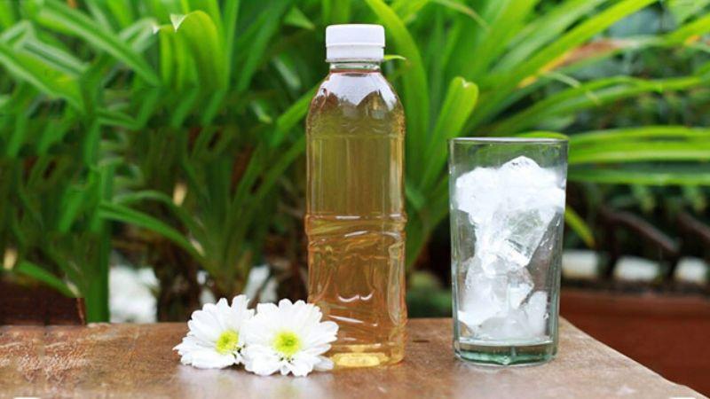 Hướng dẫn cách chế biến nước rễ tranh mía thanh mát, giải nhiệt cho mùa hè oi ả.