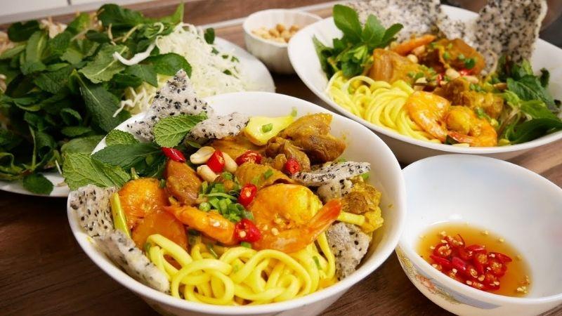 Khám phá cách chế biến mì Quảng chuẩn vị ngay tại nhà mà không cần phải đến tiệm. Hãy để Tripi đồng hành cùng bạn trong hành trình ẩm thực này!