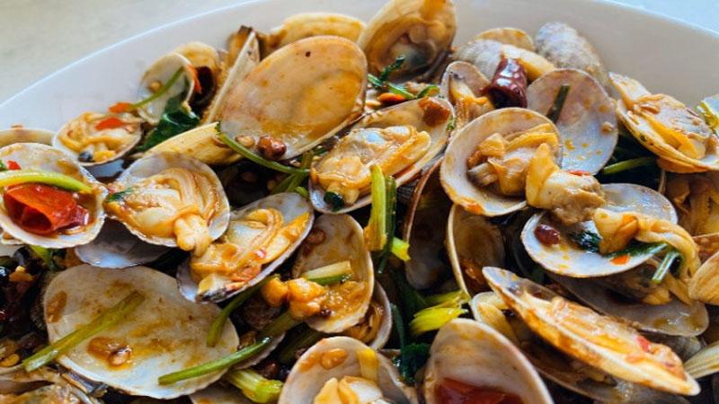 Khám phá cách chế biến sò lụa xào bơ cay đầy hấp dẫn, dễ làm và thơm ngon.