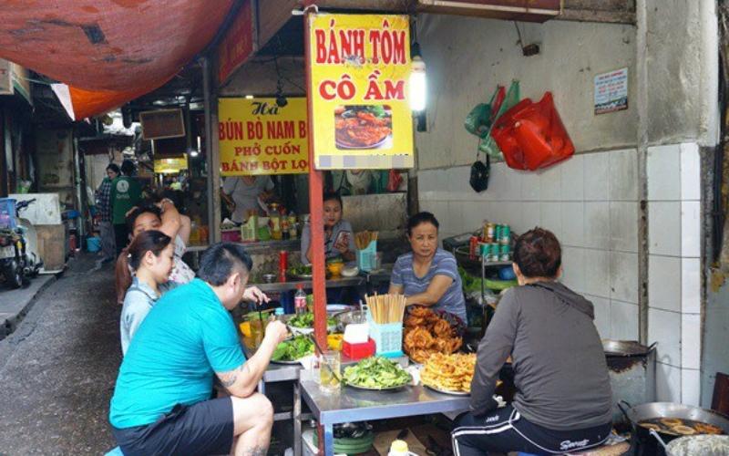 Khám phá 6 quán bánh tôm Hồ Tây giòn rụm, đặc sản Hà Nội mà bạn nhất định phải thử một lần