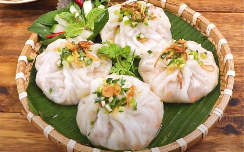 Khám phá 2 cách làm bánh đùm với củ cải và bắp cải trắng, mang đậm phong vị miền Tây mà ai cũng có thể thực hiện ngay tại nhà.