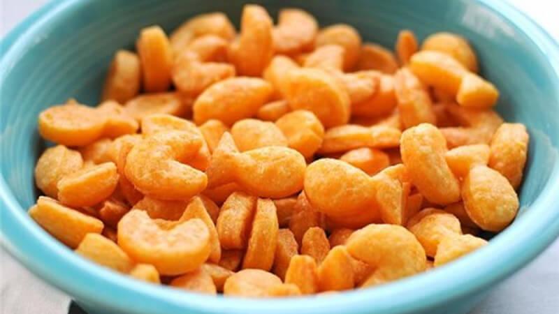 Công thức làm bánh quy con cá giòn rụm, nhỏ xinh, thơm ngon với hương vị đậm đà gợi nhớ tuổi thơ.