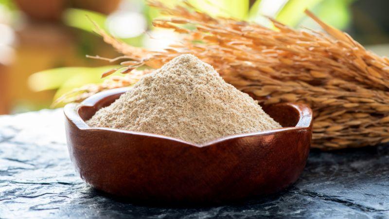Dầu gạo lứt là gì? Khám phá công dụng và cách sử dụng dầu gạo lứt mang lại lợi ích cho sức khỏe
