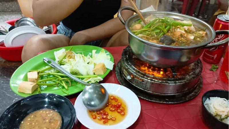 Khám phá quán lẩu hút khách nhất tại Tân Bình, nơi mỗi tuần ghi nhận doanh thu khủng, bạn sẽ không thể bỏ qua.