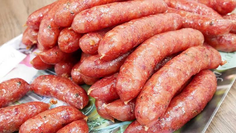 Trong 100g lạp xưởng có bao nhiêu calo? Ăn lạp xưởng có khiến bạn tăng cân không?
