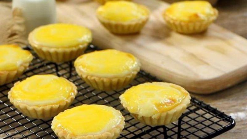 Hướng dẫn cách làm bánh tart phô mai Hokkaido mềm mịn, thơm ngon, hấp dẫn, đảm bảo sẽ làm bạn phải khen ngợi ngay từ miếng đầu tiên.