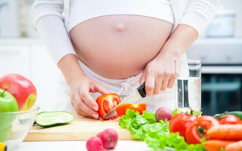 Hồ Ngọc Hà bật mí phương pháp giúp lấy lại vóc dáng thon gọn chỉ trong thời gian ngắn sau khi sinh.
