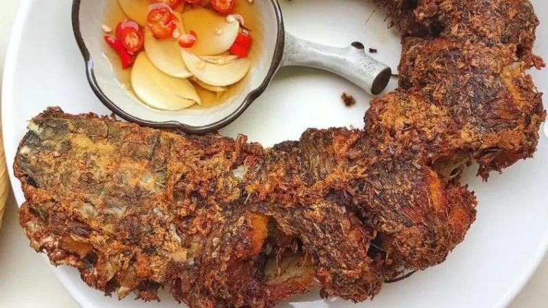 Hướng dẫn làm cá lóc chiên giòn thơm ngon, dễ dàng tại nhà