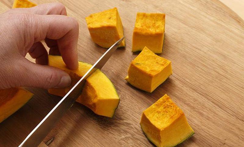 Công thức nấu cháo tôm bí đỏ giúp bé phát triển trí tuệ và sức khỏe