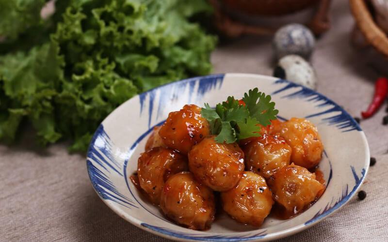 Khám phá cách chế biến món trứng cút chiên nước mắm thơm ngon và dễ thực hiện