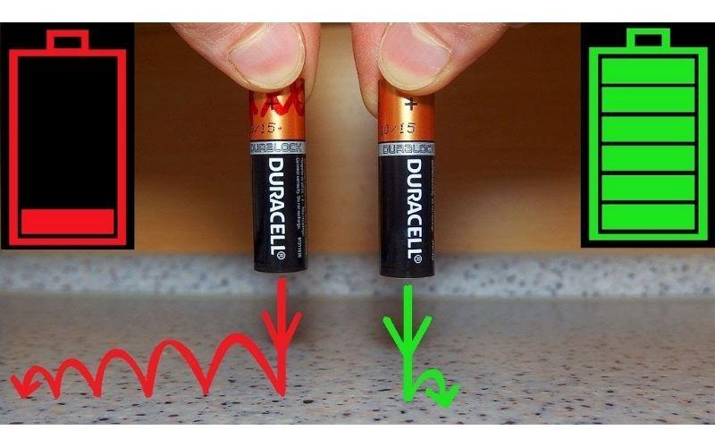 Bí quyết kiểm tra pin còn hay hết mà không cần lắp vào thiết bị