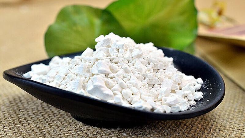 Khám phá công thức làm mặt nạ từ bột sắn dây, giúp da trắng sáng và rạng ngời một cách tự nhiên.