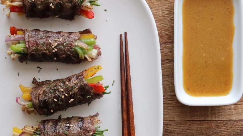 Bí quyết làm món bò cuộn rau củ thơm ngon, đầy dinh dưỡng cho bữa cơm gia đình thêm hấp dẫn