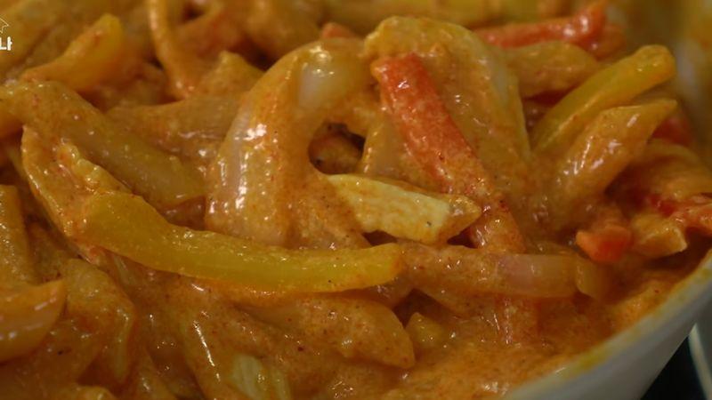 Khám phá cách làm mì Fajita gà chuẩn vị Mexico, món ăn vừa cay nồng, vừa béo ngậy, chắc chắn sẽ khiến bạn không thể ngừng thưởng thức.