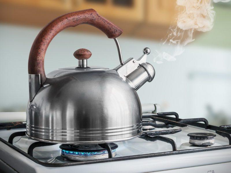 Liệu bạn đã thật sự chắc chắn rằng uống nước đun sôi là an toàn?
