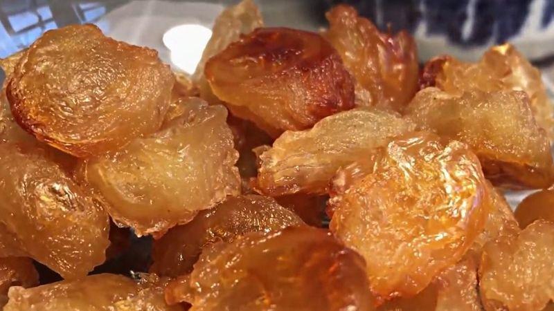 Chia sẻ bí quyết chế biến mứt nhãn thơm ngon, hấp dẫn, giúp bạn gây ấn tượng mạnh với mỗi vị khách đến chơi.