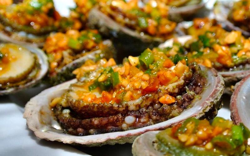 Khám phá hai công thức chế biến bào ngư nướng bơ và mỡ hành thơm ngon, đảm bảo bạn sẽ không bao giờ chán