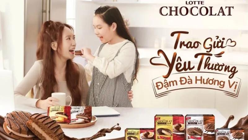 Say mê với bánh Bouchee Lotte Chocolat socola mềm mịn, dai và hương vị thượng hạng.