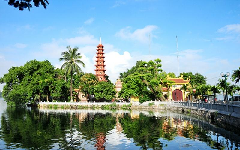 Top 10 ngôi chùa linh thiêng nổi tiếng ở Hà Nội bạn không thể bỏ qua.