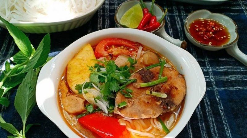 Khám phá bí quyết chế biến bún cá cam thơm ngon, hấp dẫn, dễ dàng thực hiện tại nhà