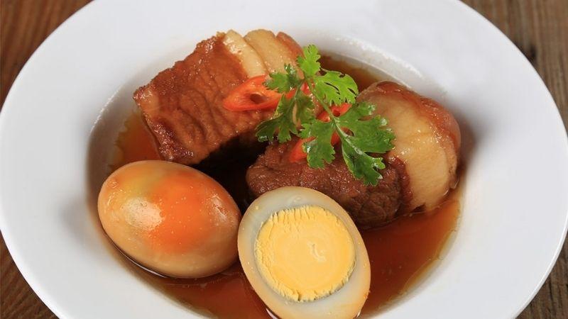 Khám phá cách chế biến món thịt kho trứng đậm đà, thơm ngon để thưởng thức ngay tại nhà, mang lại hương vị tuyệt vời cho bữa cơm gia đình.