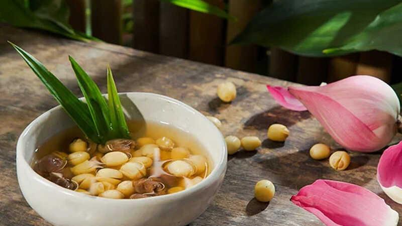 5 cách nấu chè hạt sen thanh mát dễ làm tại nhà