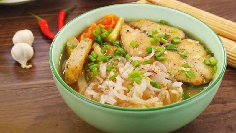 Khám phá cách nấu bún sứa chuẩn vị Nha Trang qua lời chỉ dẫn từ nàng dâu khéo léo.