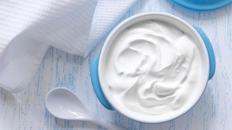 100g sữa chua Hy Lạp chứa bao nhiêu calo? Liệu ăn sữa chua Hy Lạp có thể làm bạn tăng cân không?