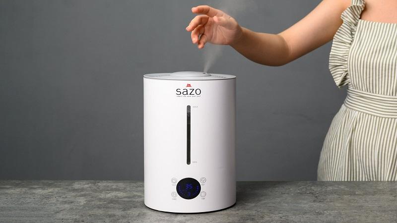 Máy phun sương tạo ẩm là một thiết bị giúp duy trì độ ẩm không khí, đem lại không gian mát mẻ và thoải mái, đặc biệt trong mùa hè oi bức. Bạn đã biết cách sử dụng thiết bị này để cải thiện sức khỏe chưa?