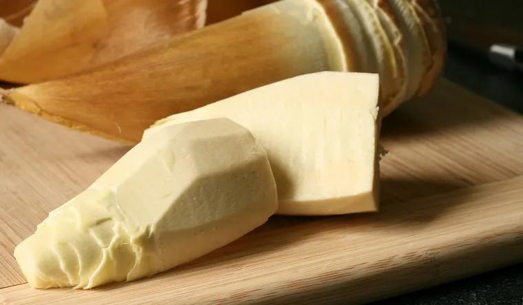 Cách nhận biết măng tươi và măng ngâm hóa chất