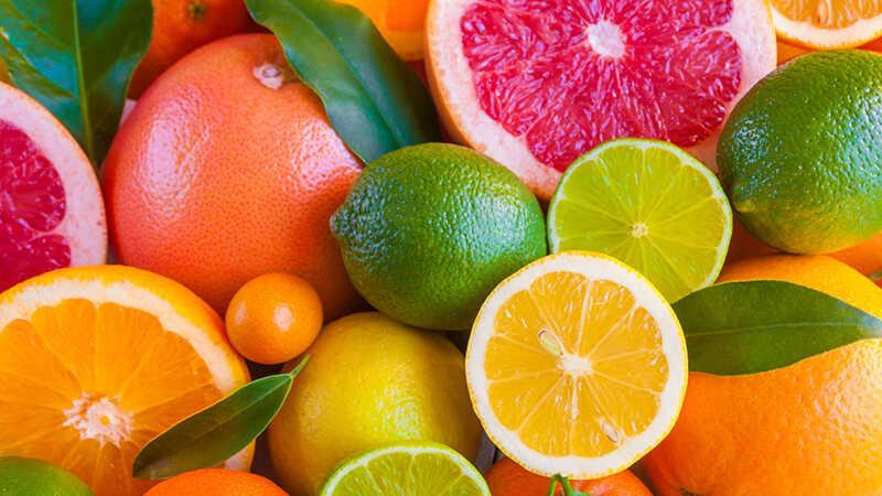 Những loại trái cây không chỉ mang lại hương vị ngọt ngào mà còn là nguồn bổ sung tuyệt vời để nâng cao sức đề kháng, giúp cơ thể mạnh mẽ hơn trong mùa dịch bệnh. Hãy cùng khám phá những lựa chọn tuyệt vời này ngay.