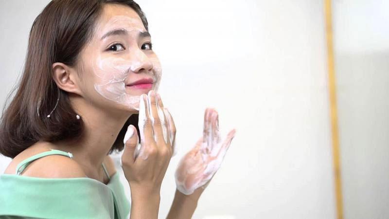 Sau kỳ nghỉ Tết, làn da bạn cần được phục hồi và thanh lọc. Hãy thử ngay 6 bước đơn giản để detox làn da, giúp bạn khởi đầu năm mới với vẻ ngoài rạng ngời.