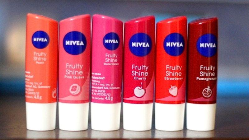 Son dưỡng Nivea mang lại những lợi ích gì cho làn môi của bạn? Liệu sản phẩm này có giúp làm sáng da môi hay không?